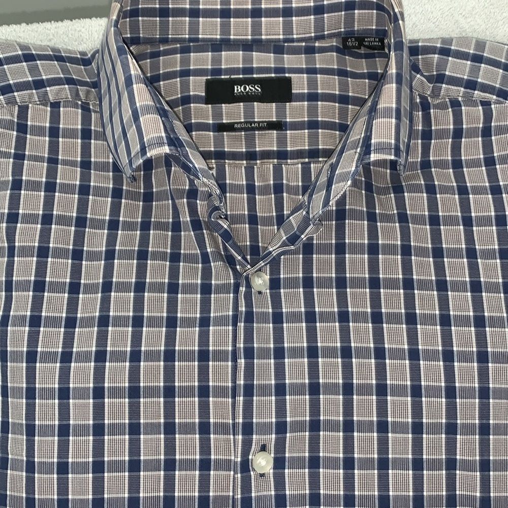 Hugo Boss Regular Fit Size 16.5 made of 100% Cotton. Very nice EUC